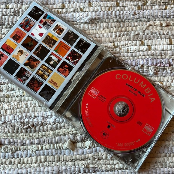 Miles Davis - “Kind Of Blue” CD Album 💿 - Picture 3 of 4